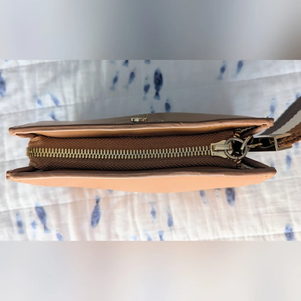 Spartina Brown Wristlet, NWOT